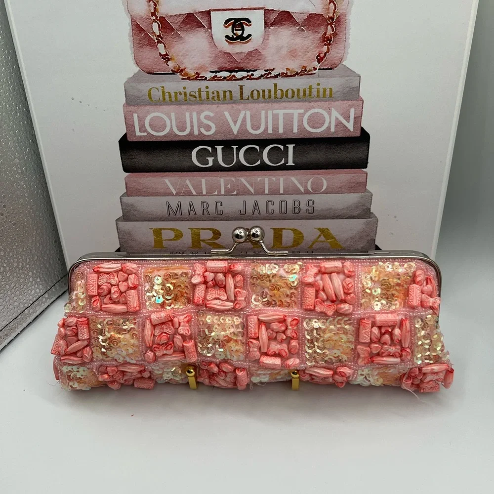 Beaded Pink Sequin Kisslock Clutch - Picture 3 of 9